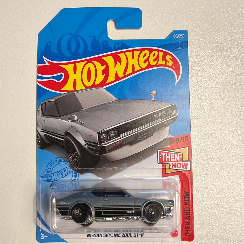HOT WHEELS NISSAN SKYLINE 2000 GT-R MATCHBOX